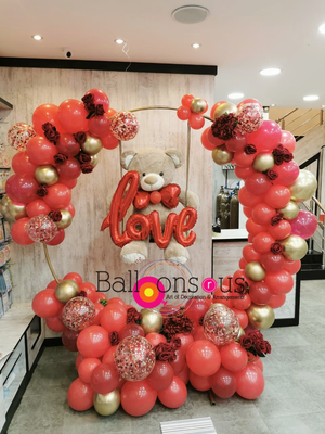 Love - BIG SWING OF BALLOONS AND FLOWERS