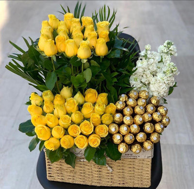 50 Bright Yellow Roses With Ferrero Rocher