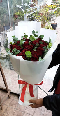 Signature Red Rose Bouquet